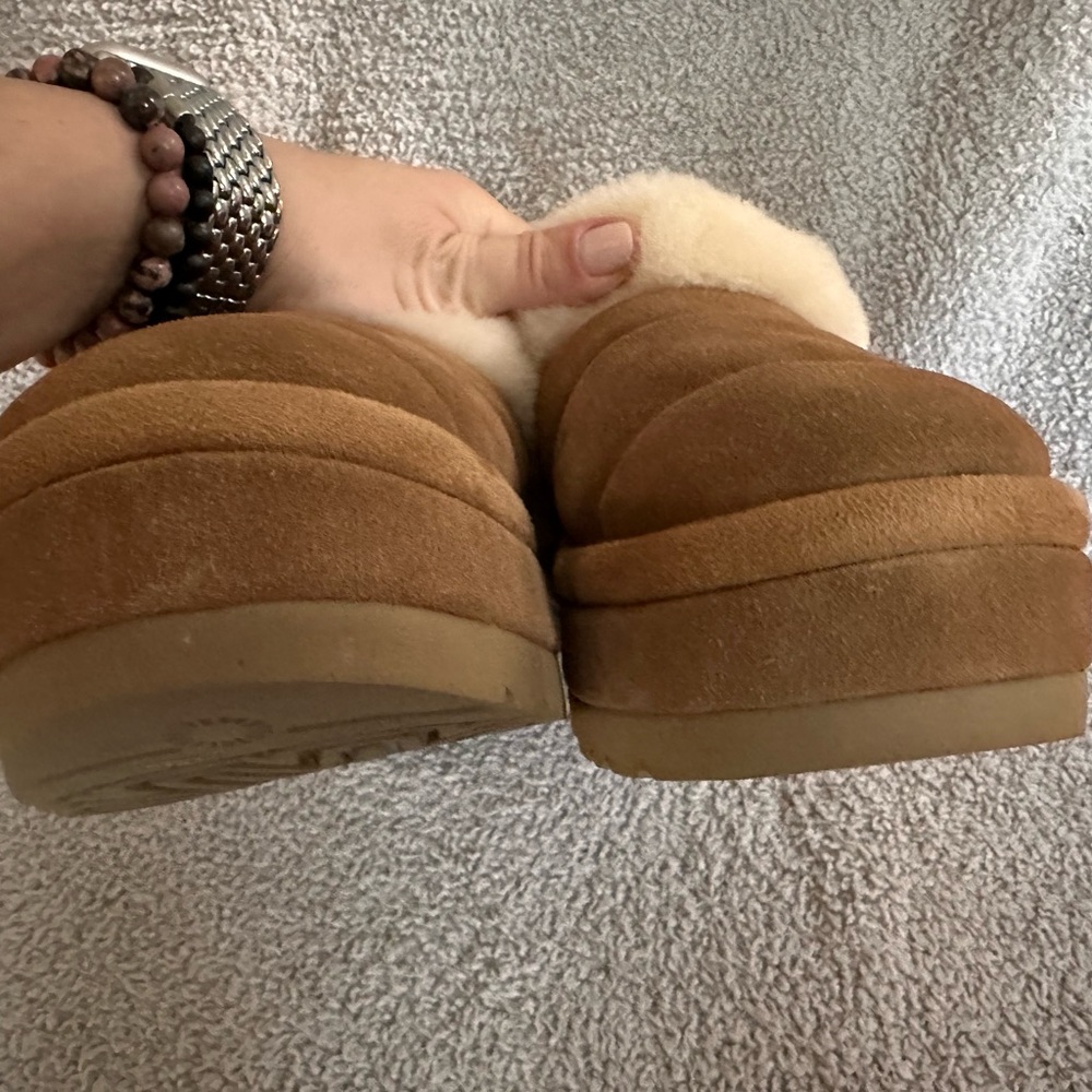 UGG Chestnut Brown Shearling-Lined Platform Slipp… - image 8